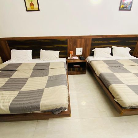 Hotel Sai Ssl Shirdi Ngoại thất bức ảnh