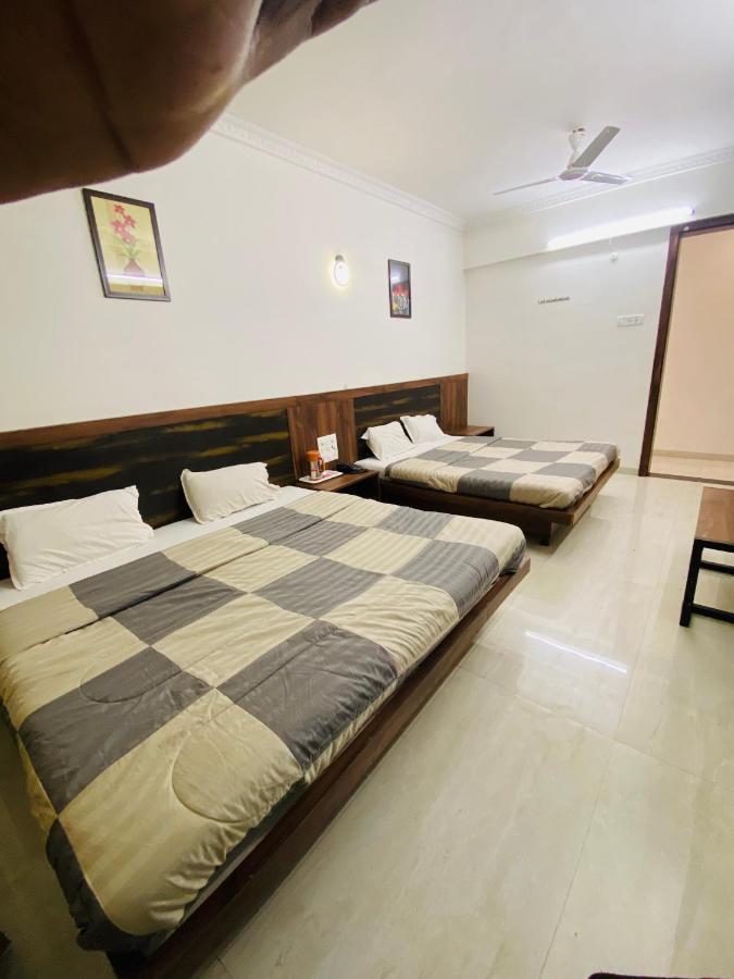 Hotel Sai Ssl Shirdi Ngoại thất bức ảnh