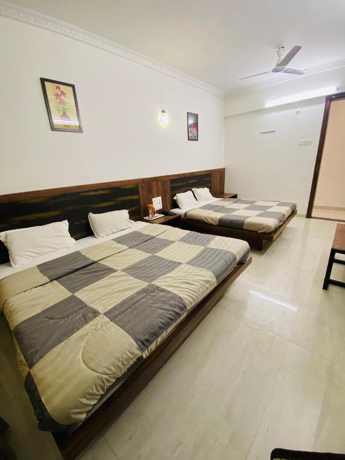 Hotel Sai Ssl Shirdi Ngoại thất bức ảnh