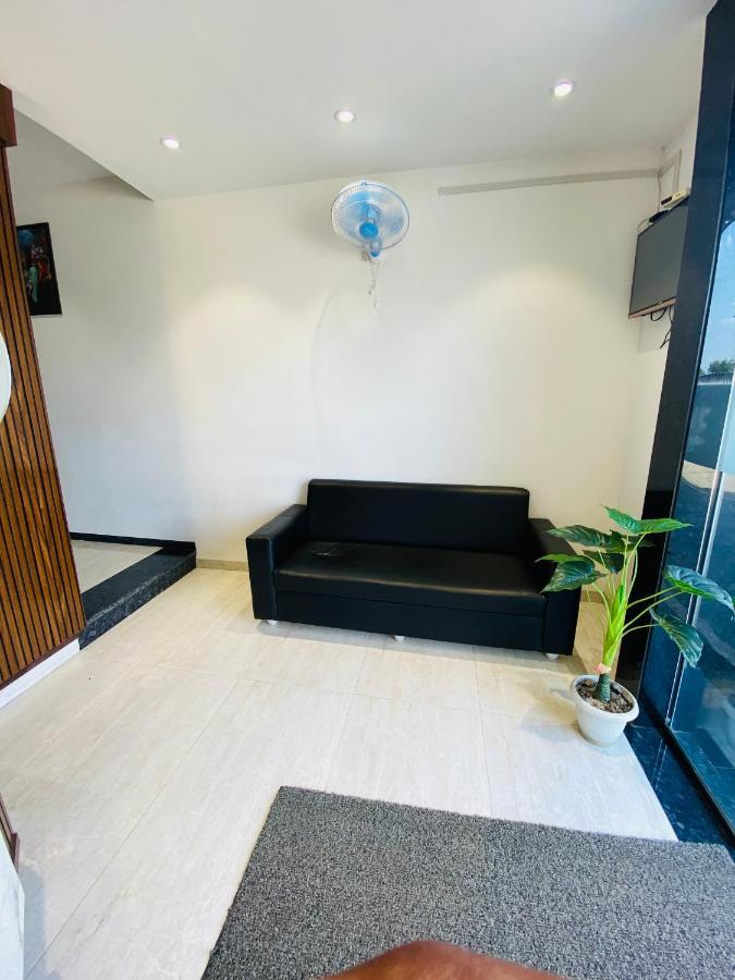 Hotel Sai Ssl Shirdi Ngoại thất bức ảnh